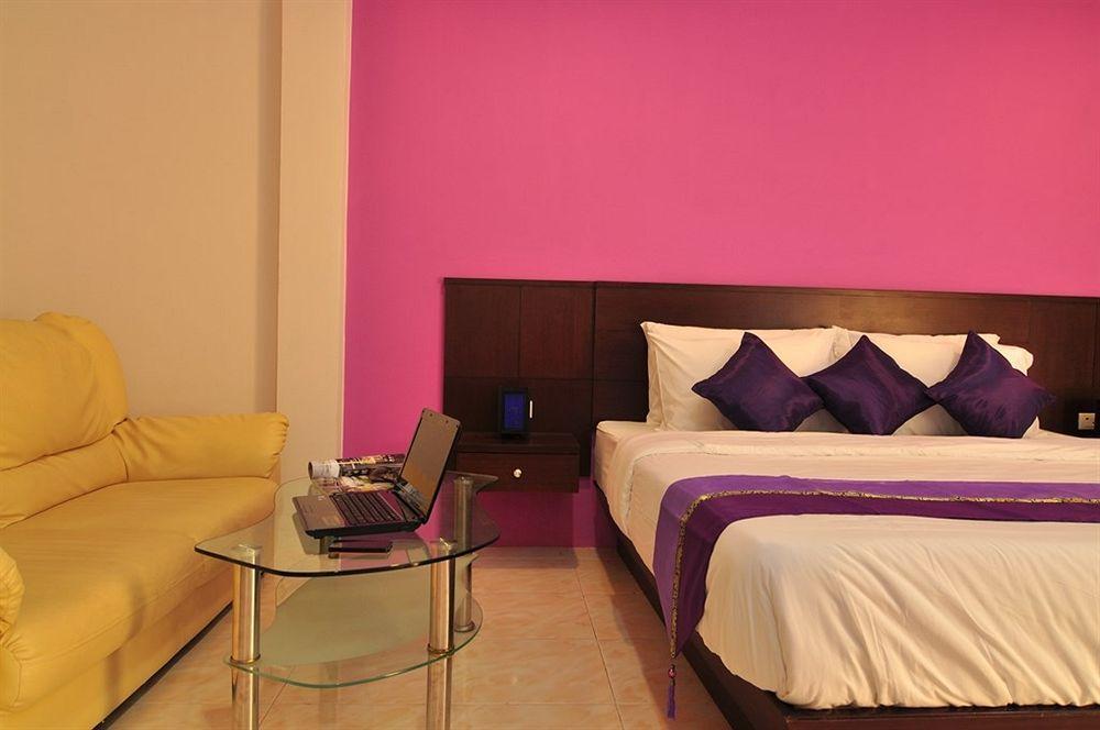 Islanda Boutique Hotel Patong Екстериор снимка
