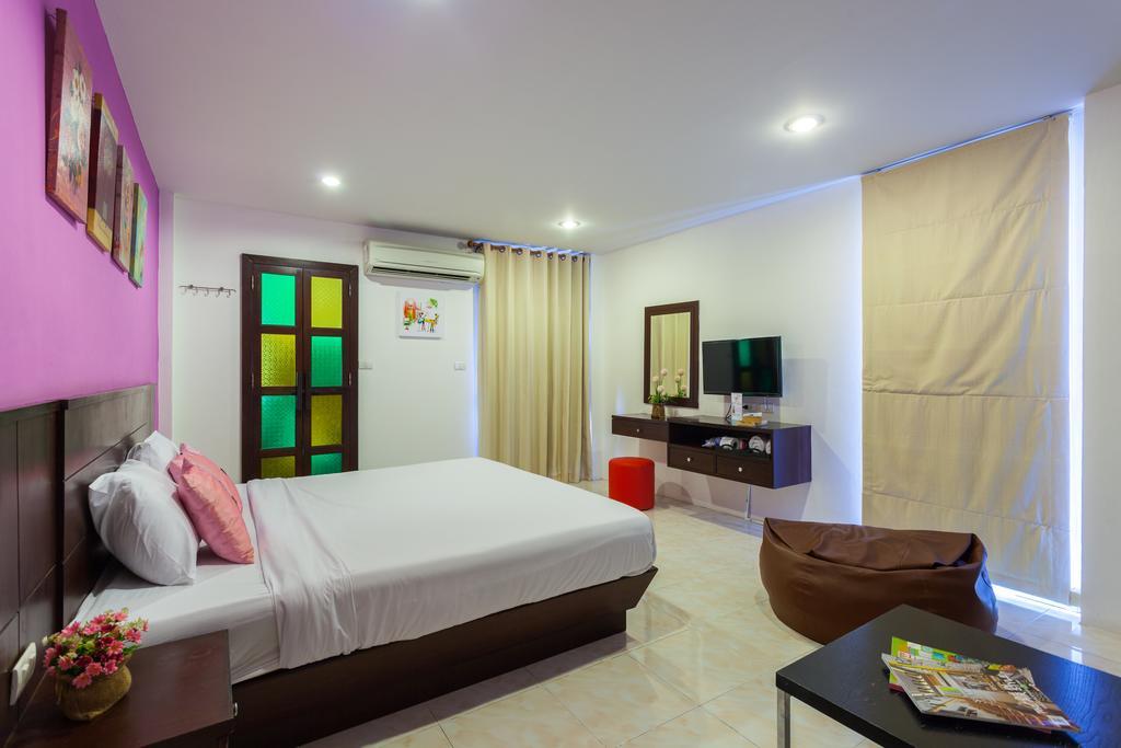 Islanda Boutique Hotel Patong Екстериор снимка