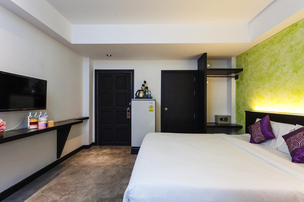 Islanda Boutique Hotel Patong Екстериор снимка